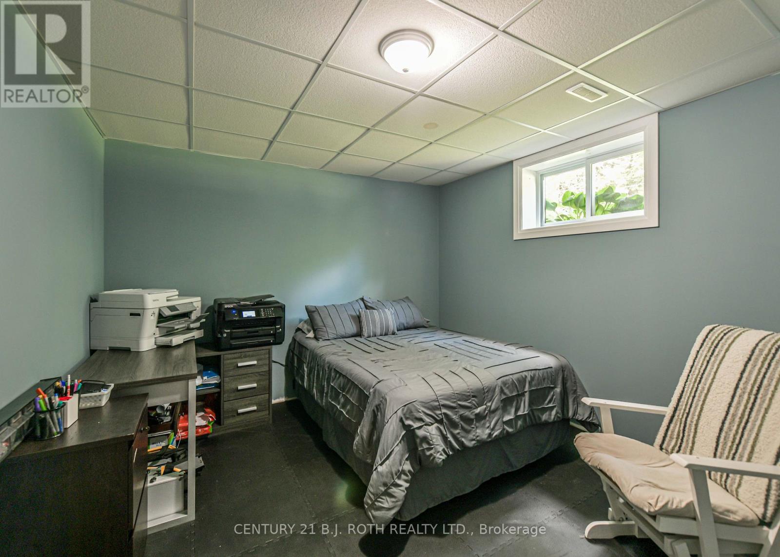 2833 SWITCH ROAD - 41