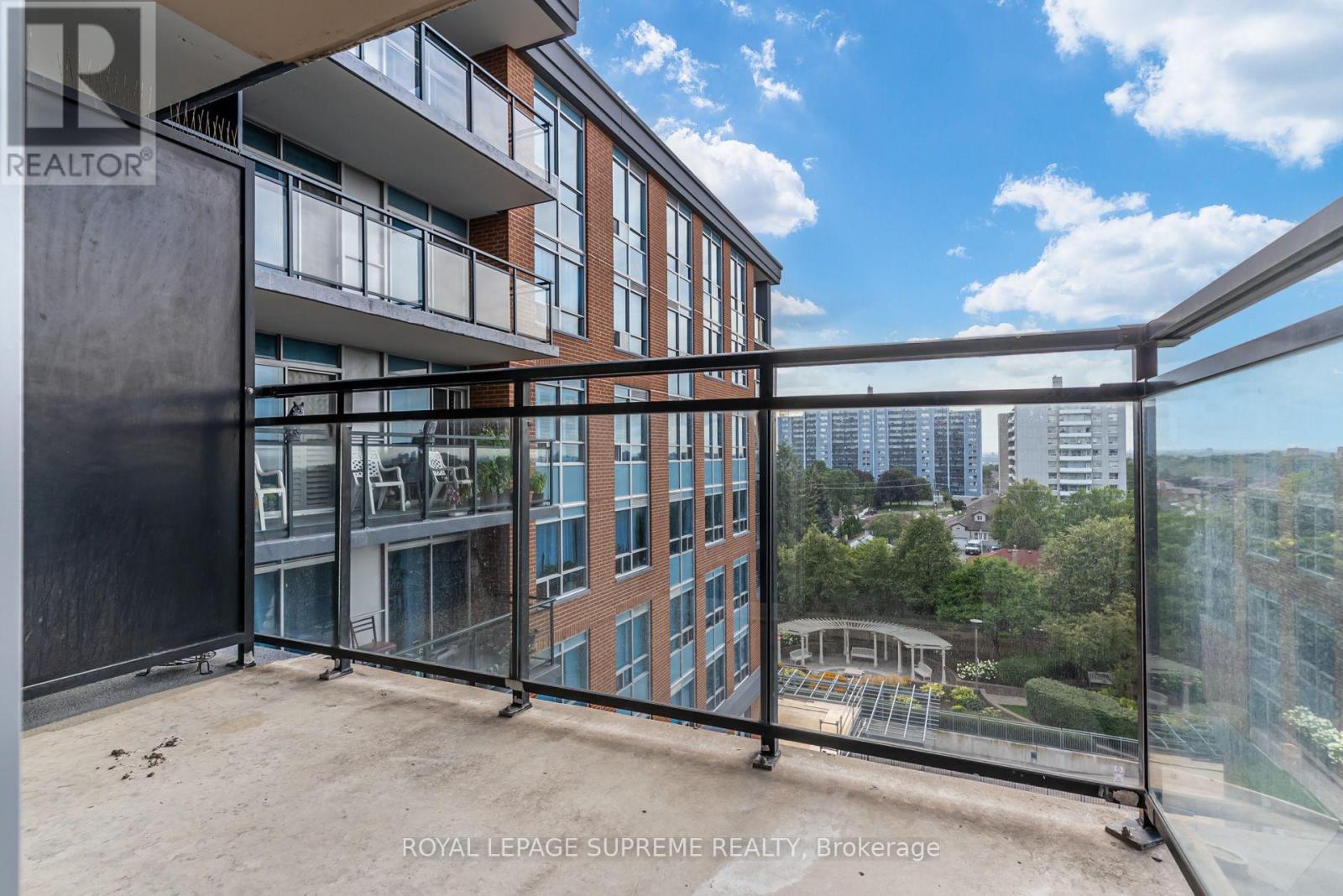 #601 2772 KEELE STREET - 29