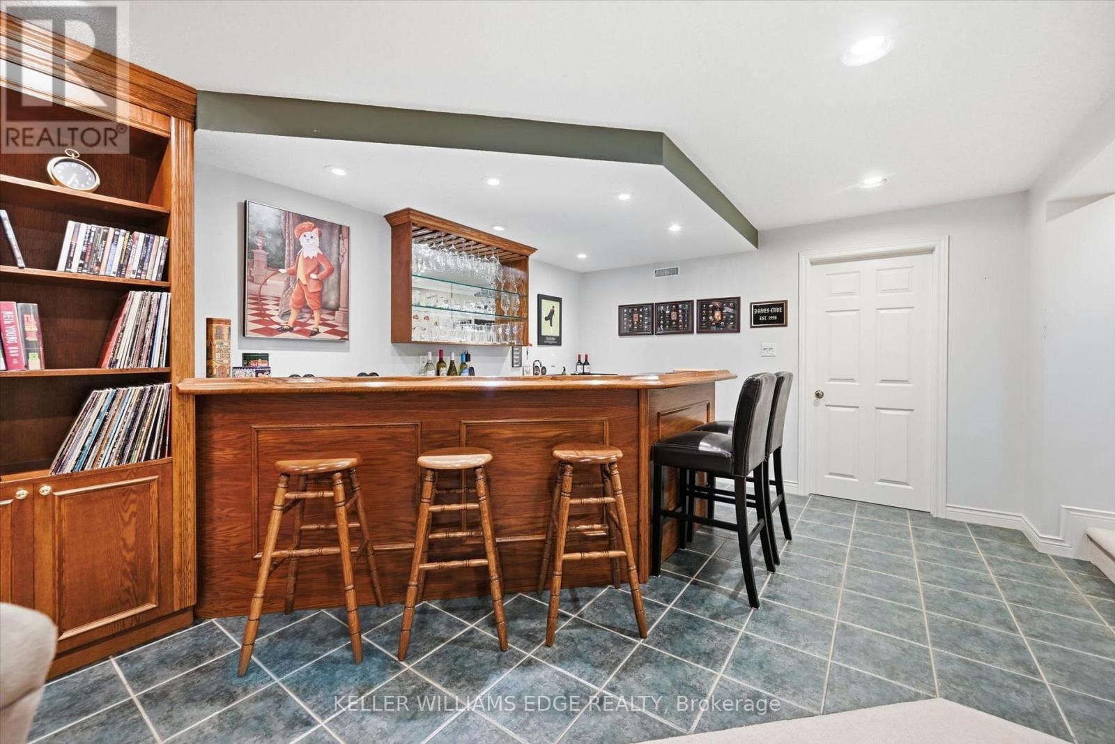 1472 LIVERY LANE - 34