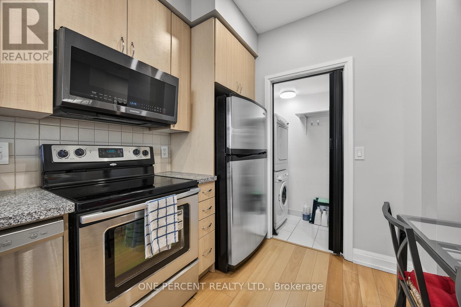 #PH11 55 DE BOERS DRIVE - 5