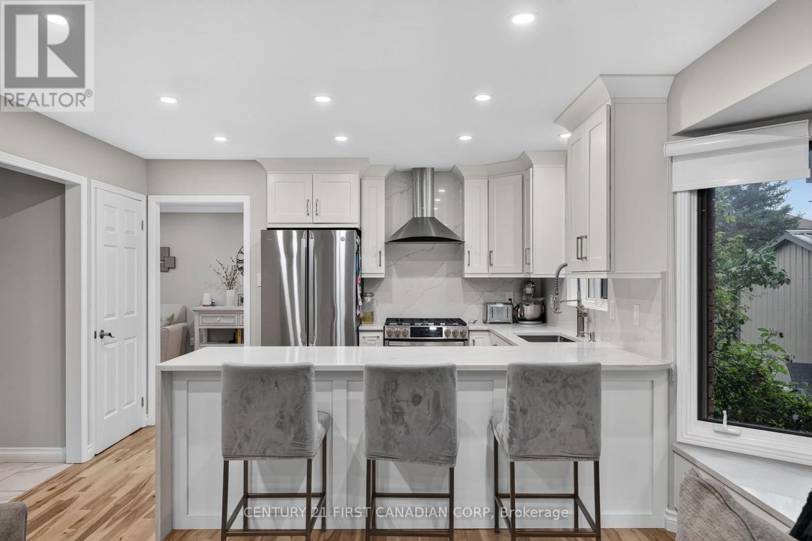 603 COUNTRY CLUB MEWS - Image 13