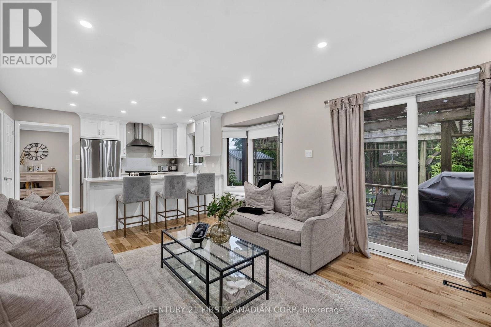 603 COUNTRY CLUB MEWS - 16