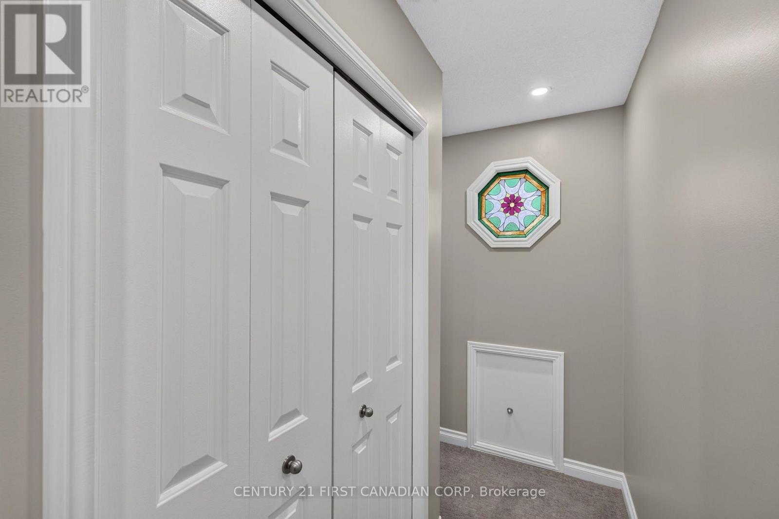 603 COUNTRY CLUB MEWS - Image 23