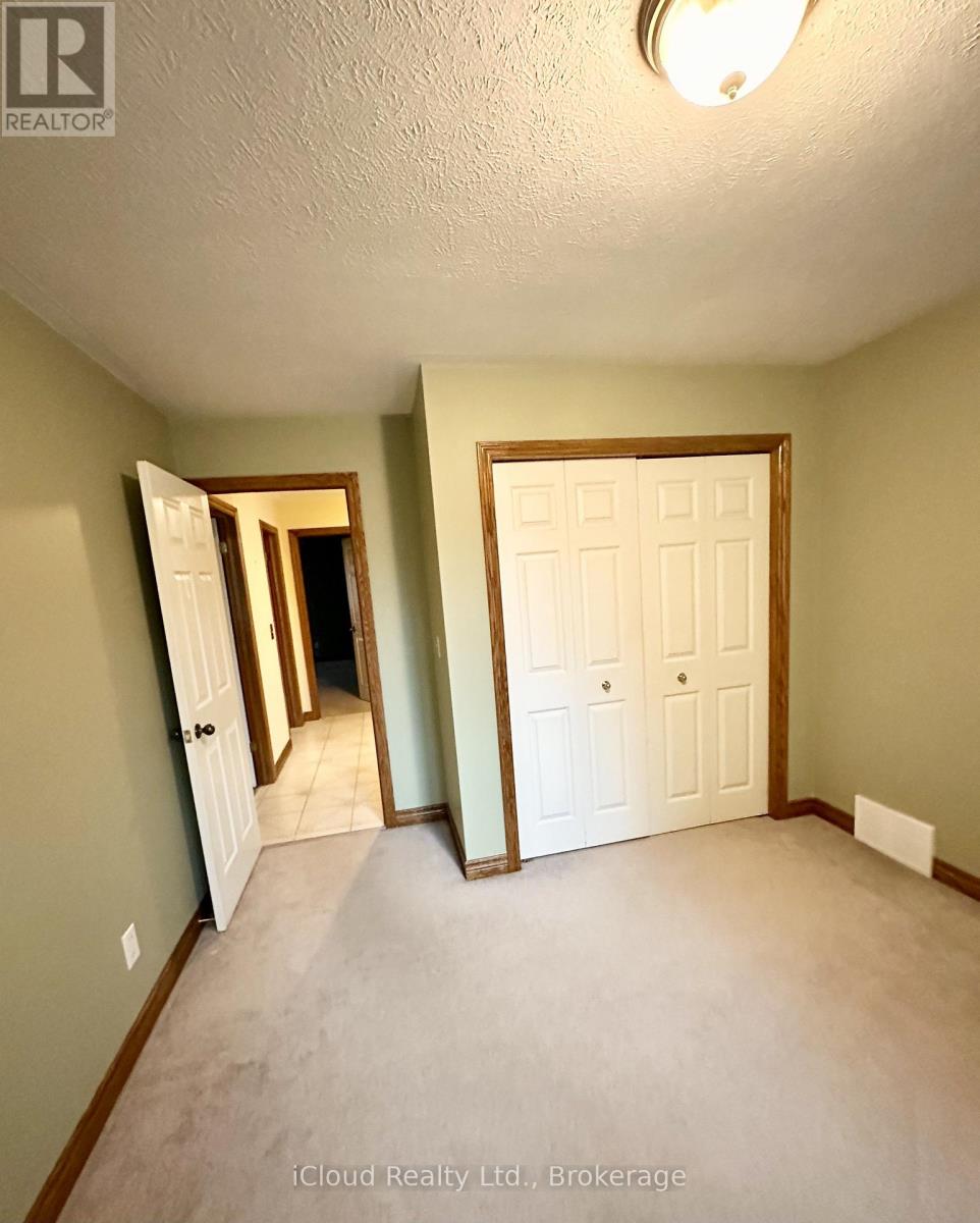 86 GLENDALE DRIVE E - Image 12