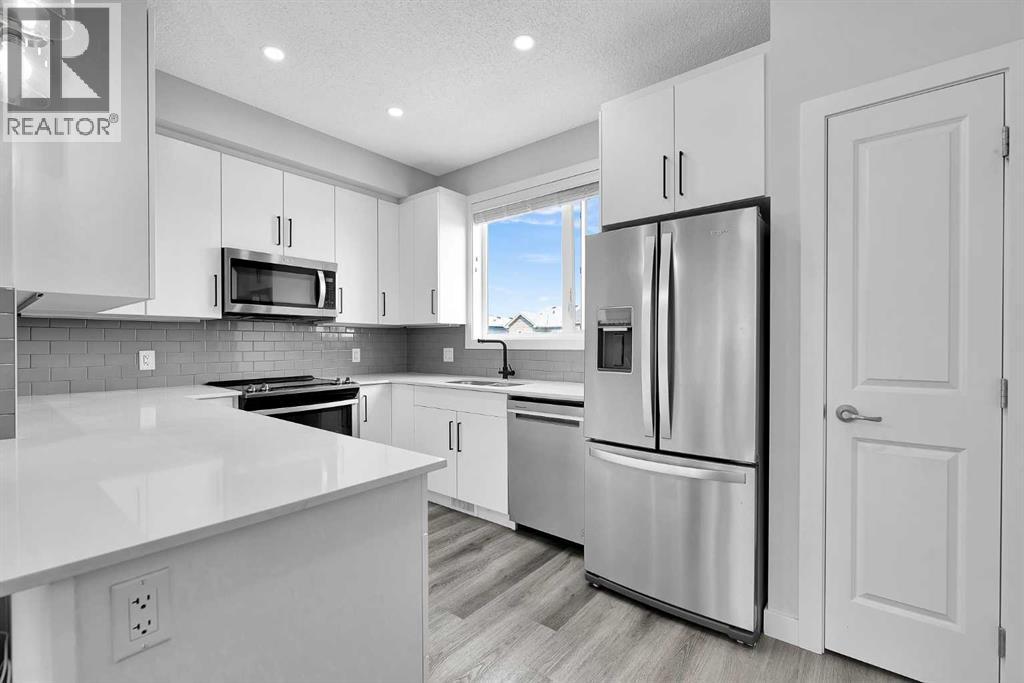 512, 16 Evanscrest Park NW, Evanston, Calgary photo 1