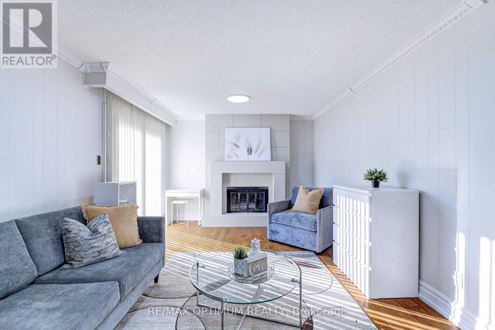 2498 PRIVET CRESCENT - 17