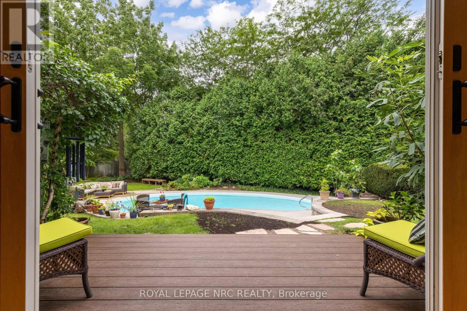7 CHRISTOPHER STREET - Image 5