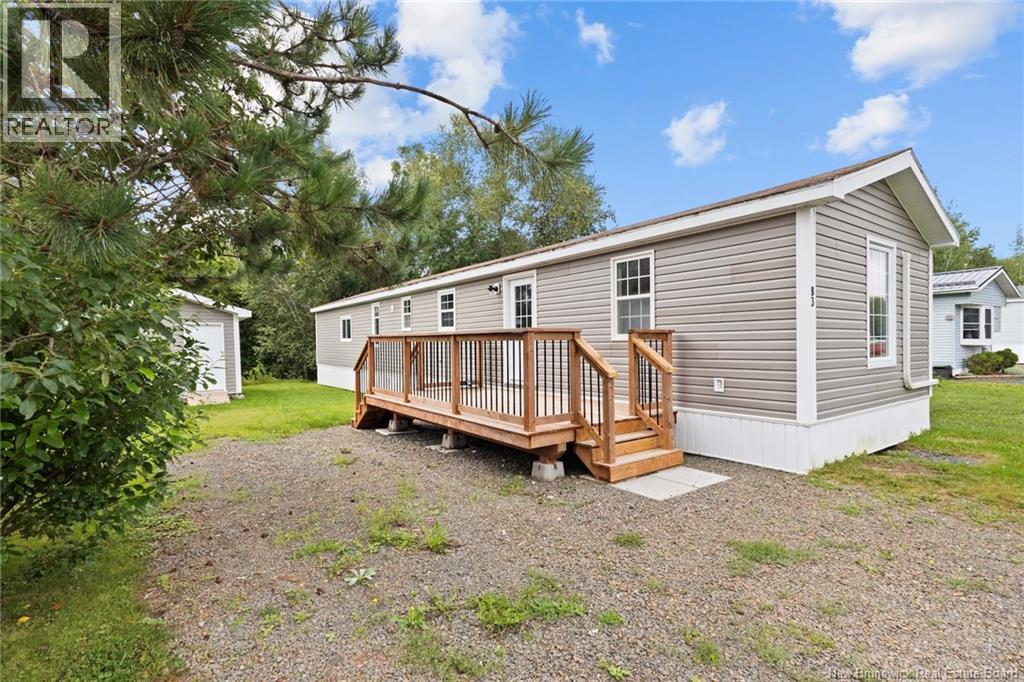 83 Leafwood Crescent - 2