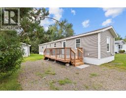 83 Leafwood Crescent, photo 2