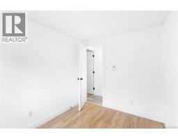 83 Leafwood Crescent, photo 24
