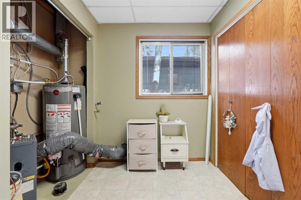 Listing photo – 91 Oliver Avenue, Gull Lake