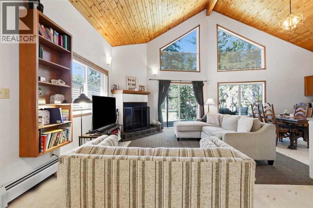 Listing photo – 91 Oliver Avenue, Gull Lake