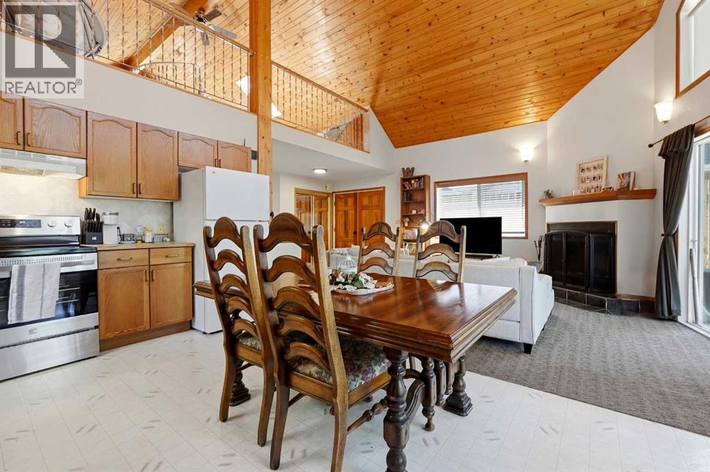 Listing photo – 91 Oliver Avenue, Gull Lake