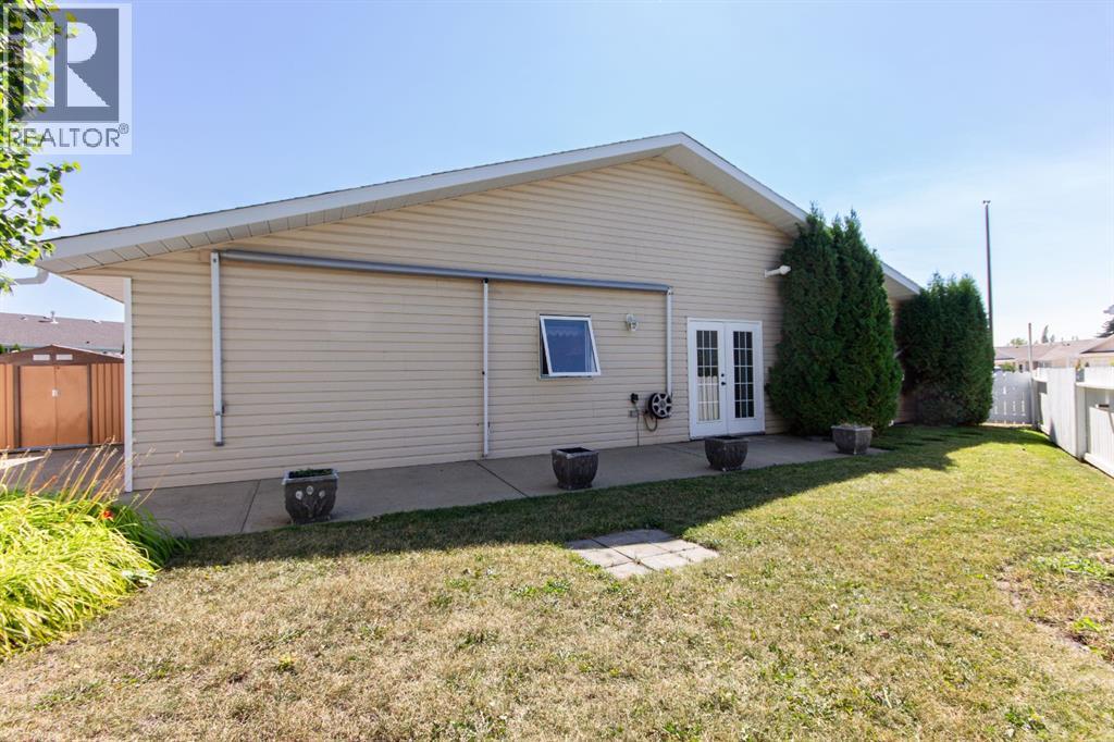 Listing photo – 22 Dale Close, Red Deer