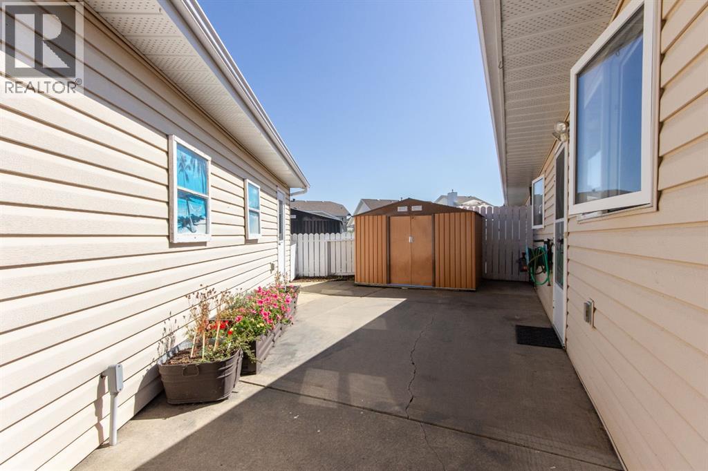 Listing photo – 22 Dale Close, Red Deer