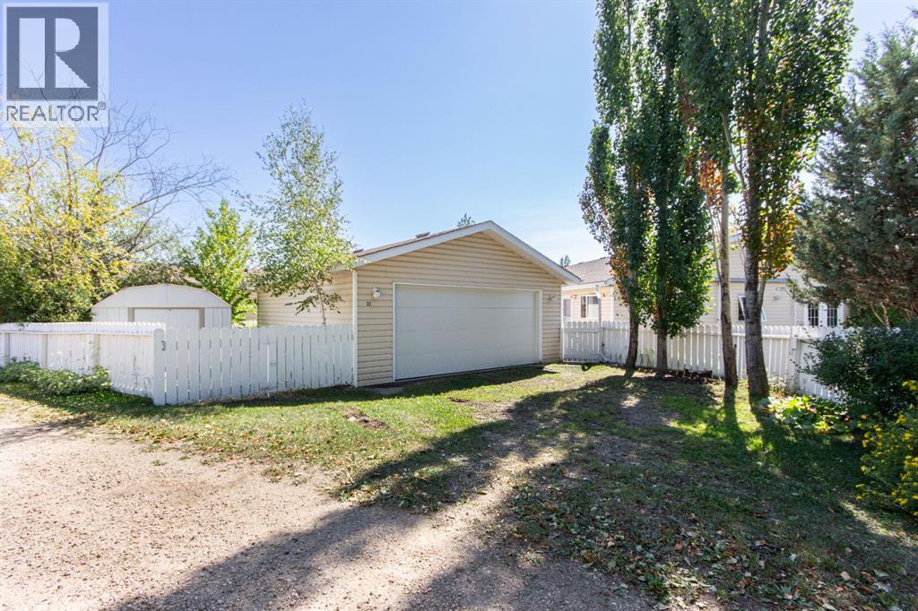 Listing photo – 22 Dale Close, Red Deer