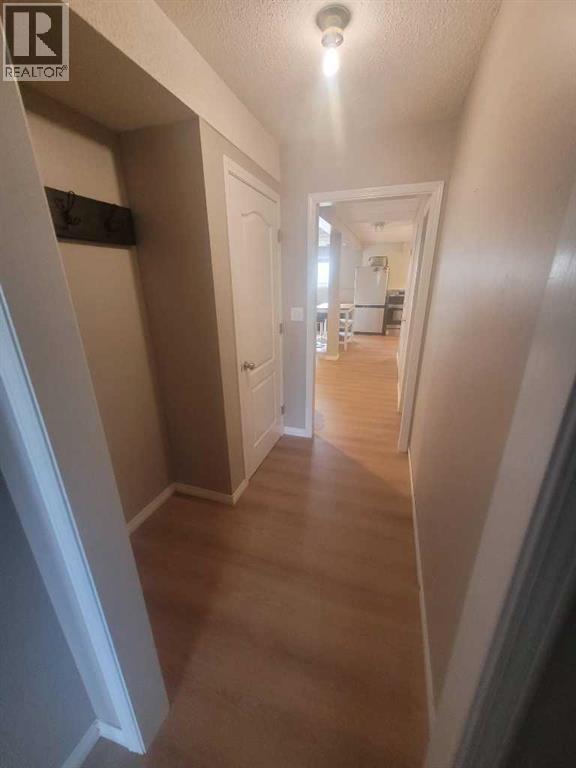 Listing photo – 33 Eggleton Street, Red Deer