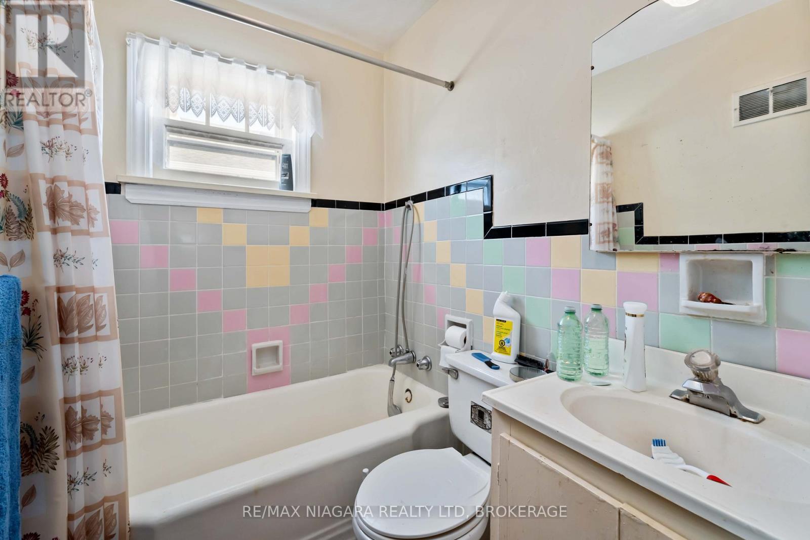 506 HARRIET STREET - Image 12