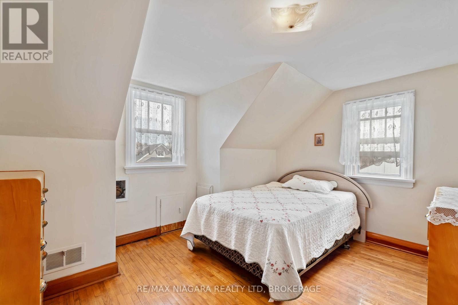 506 HARRIET STREET - Image 30