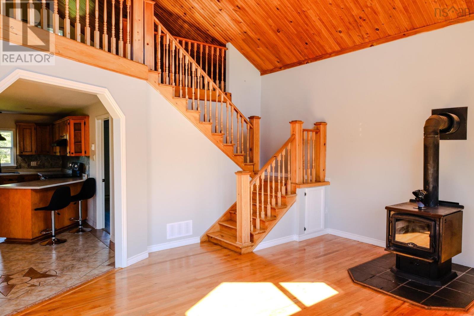 12 Clam Point Road - 9