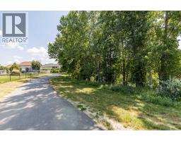 37 Northlands Crescent Ne, Medicine Hat, AB T1C2A9 Photo 44