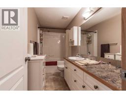 37 Northlands Crescent Ne, Medicine Hat, AB T1C2A9 Photo 22