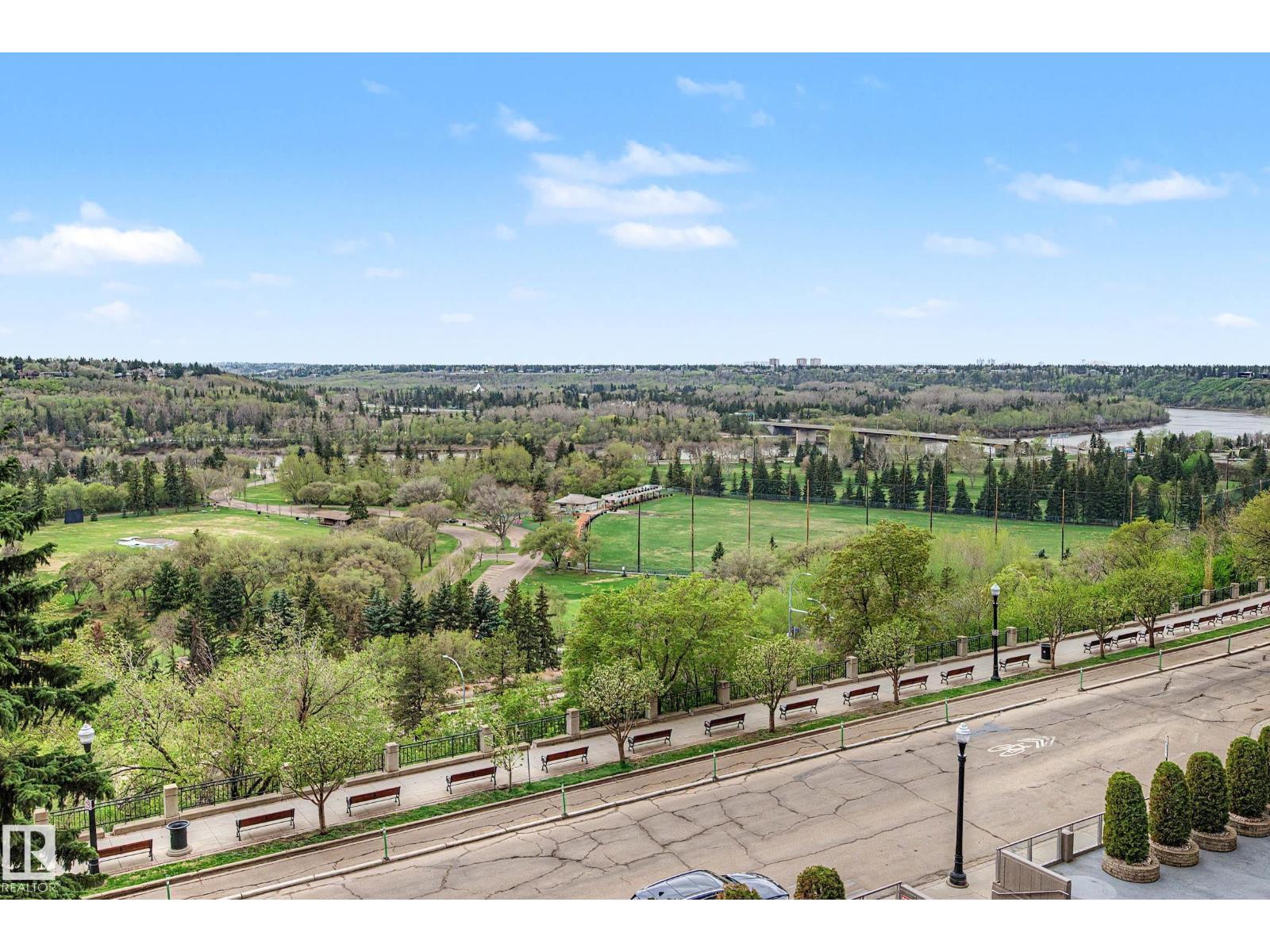 #603 10010 119 ST NW, Wîhkwêntôwin, Edmonton photo 1