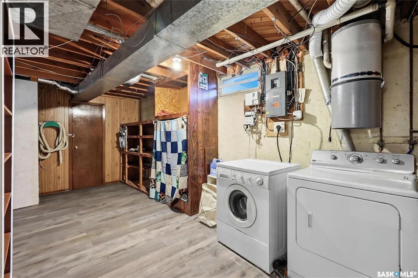 2509 Taylor STREET E - Image 30