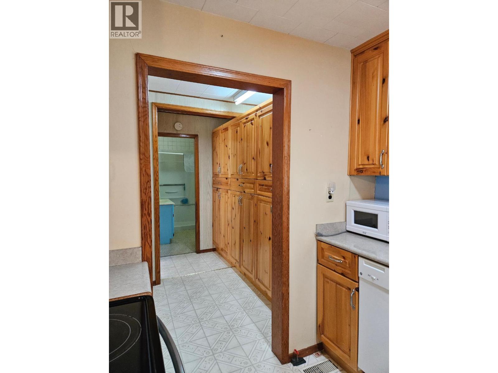 432 ALEXANDER Road - 13