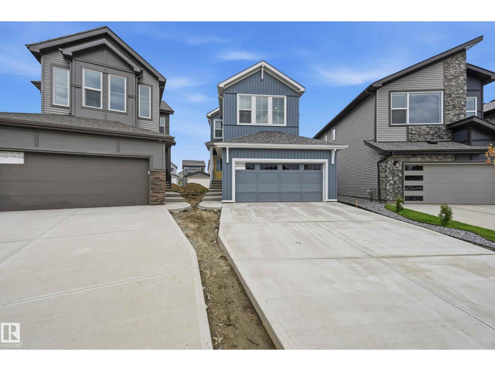 22615 89 AV NW, Rosenthal (Edmonton), Edmonton photo 2