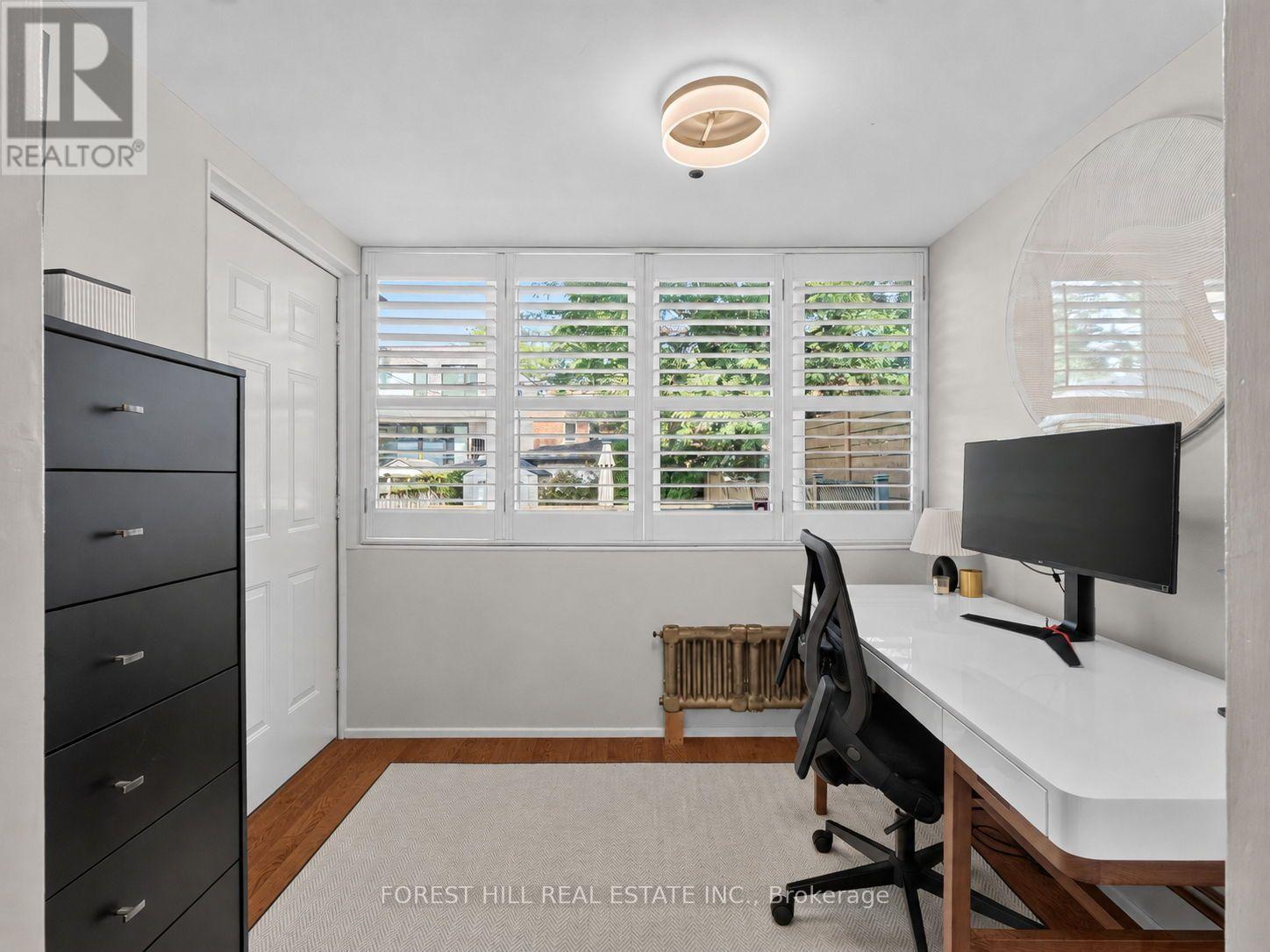 25 CASTLEWOOD ROAD - 10