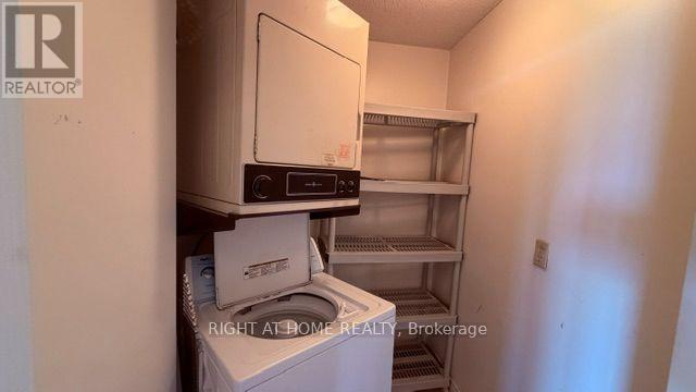 #2310 5 CONCORDE PLACE - 12