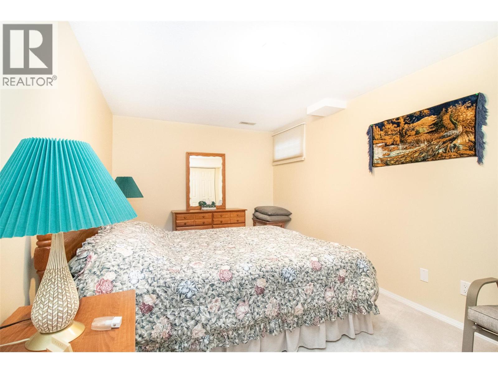 112 1885 Parkview Crescent, Kelowna