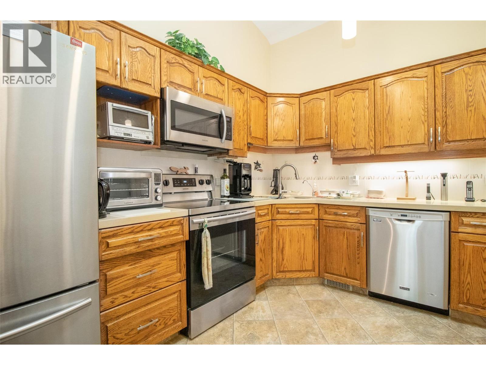 112 1885 Parkview Crescent, Kelowna