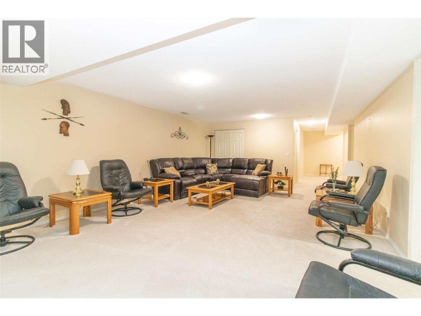 112 1885 Parkview Crescent, Kelowna