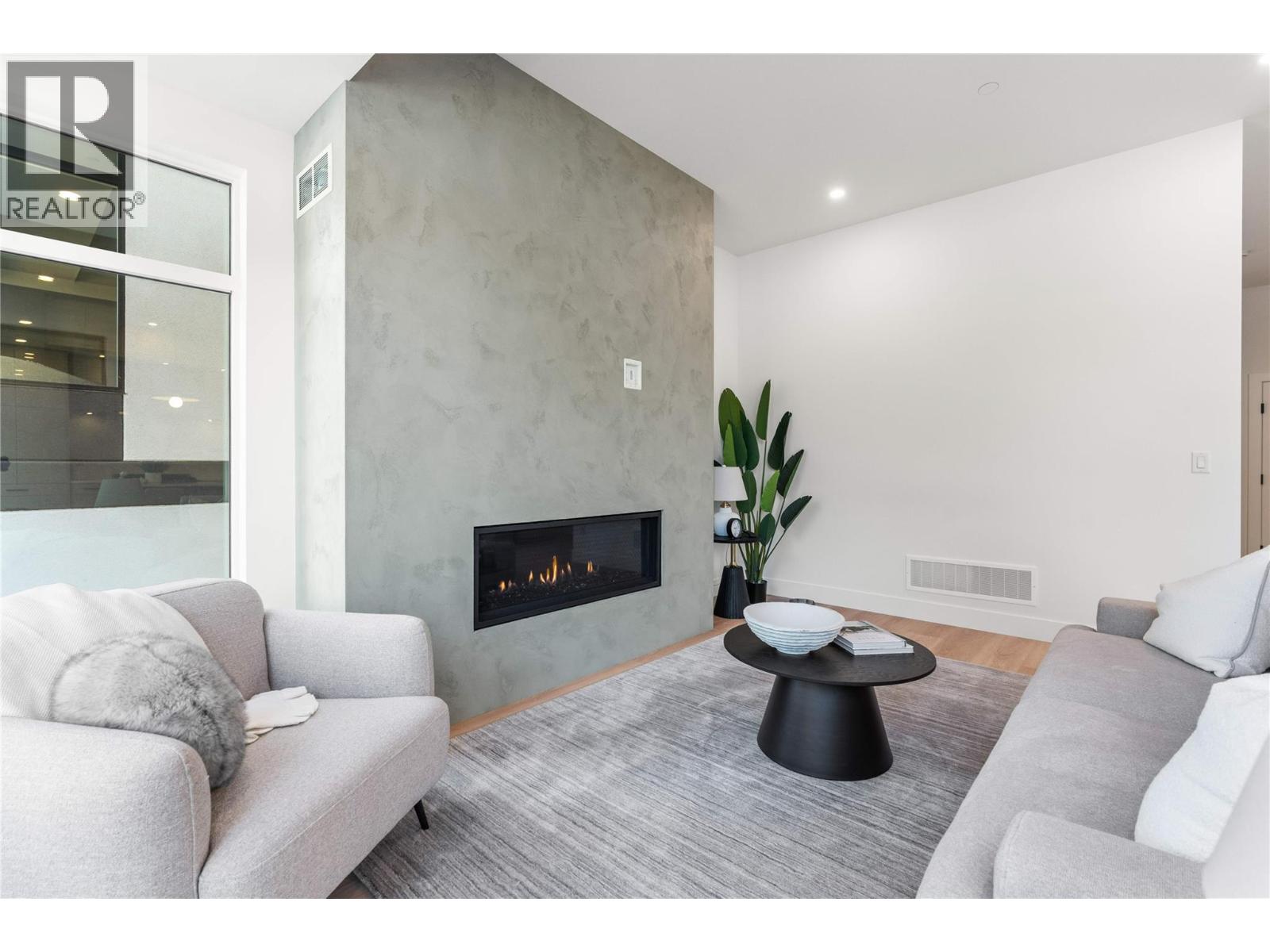 7920 Kidston Road Unit# 5, Coldstream