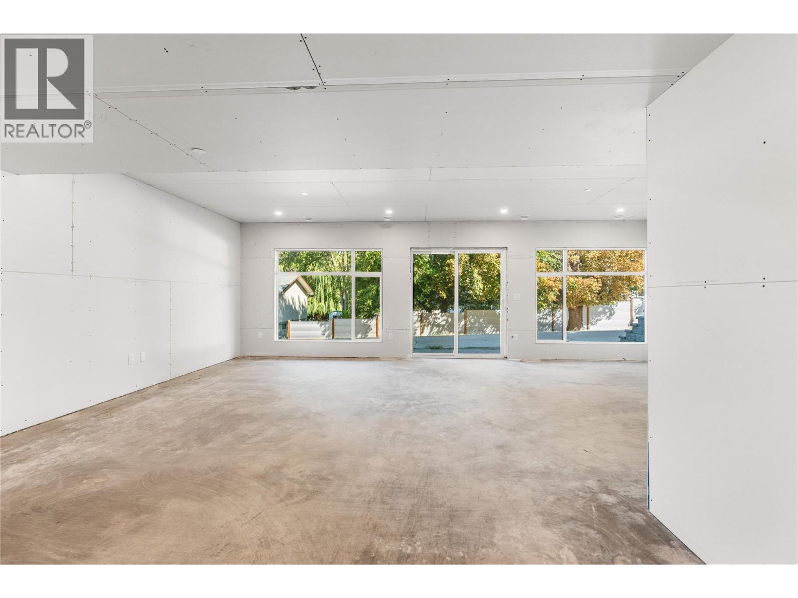 7920 Kidston Road Unit# 5, Coldstream