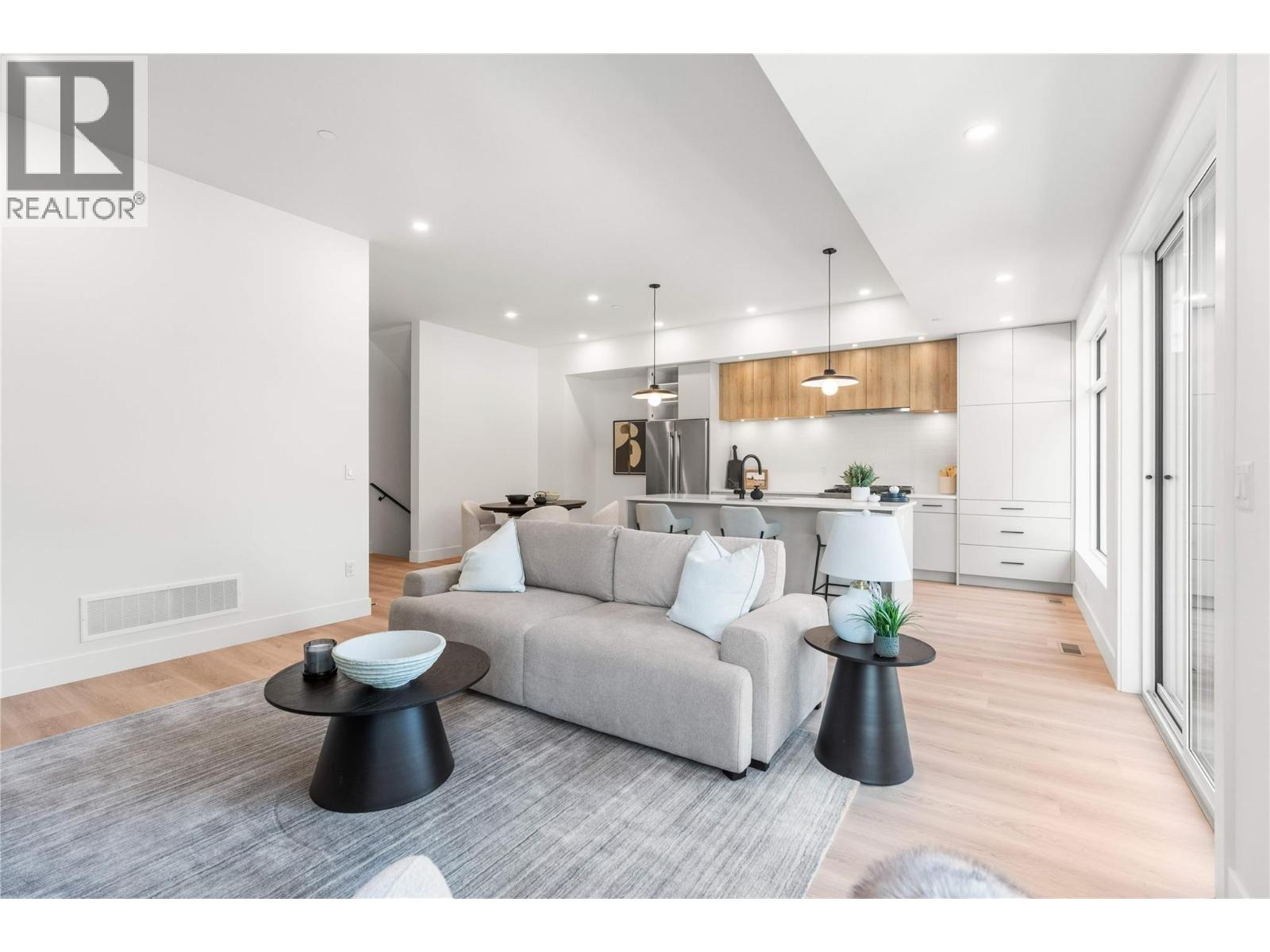 7920 Kidston Road Unit# 5, Coldstream