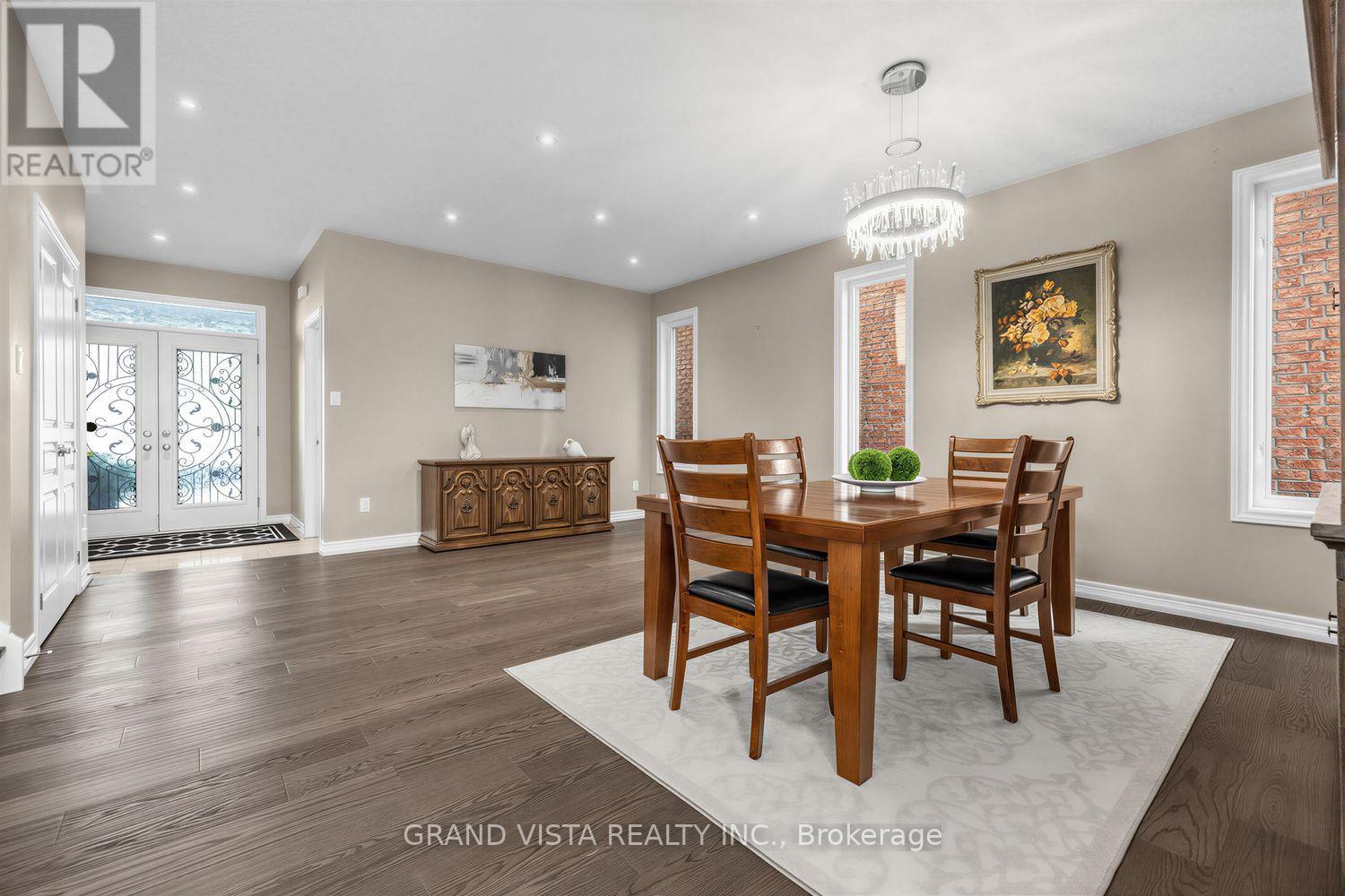 31 ROUTLEDGE DRIVE - Image 6