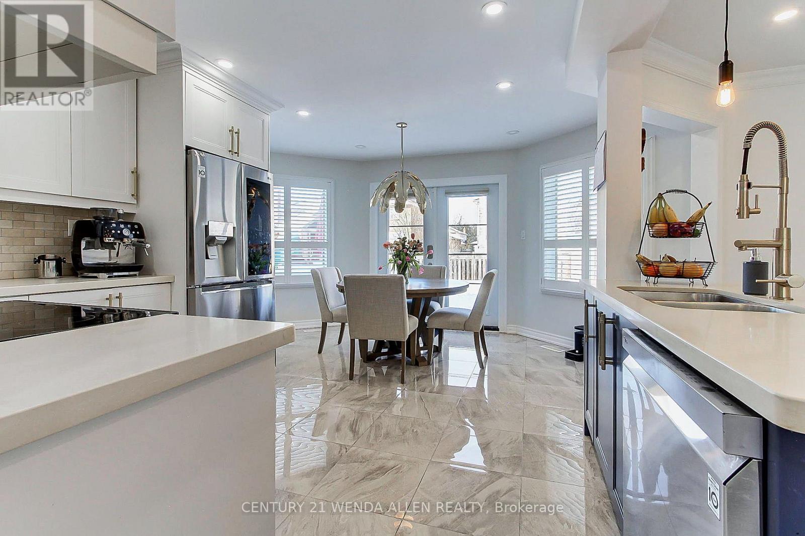 156 GWENDOLYN BOULEVARD - Image 11