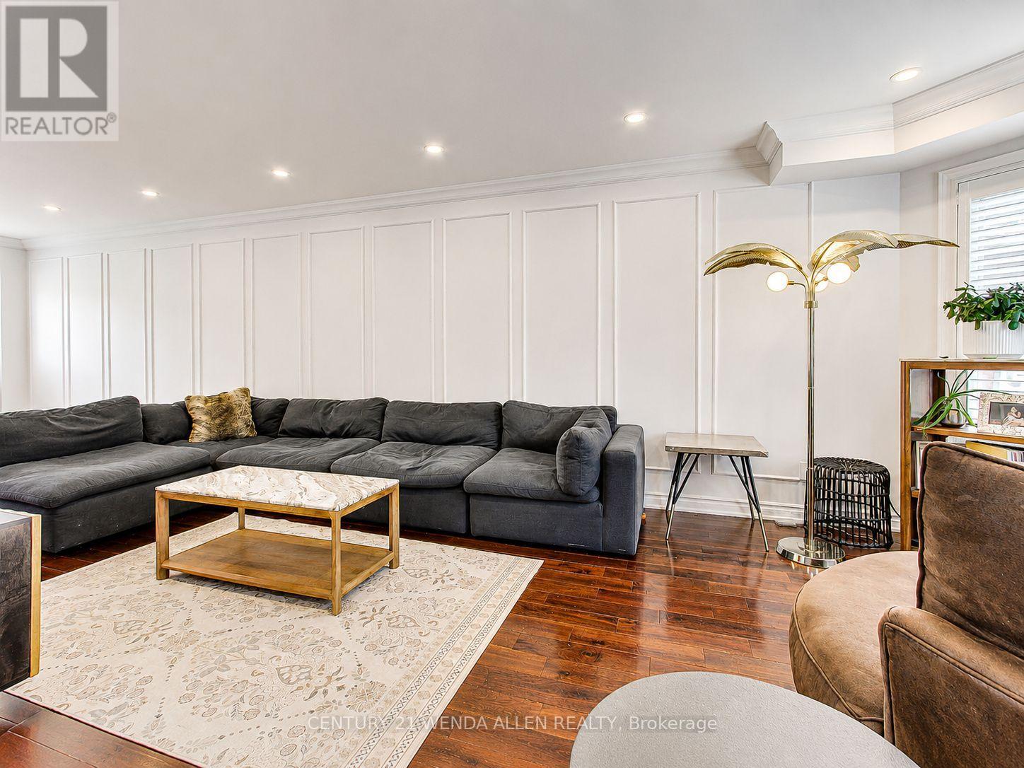 156 GWENDOLYN BOULEVARD - 6