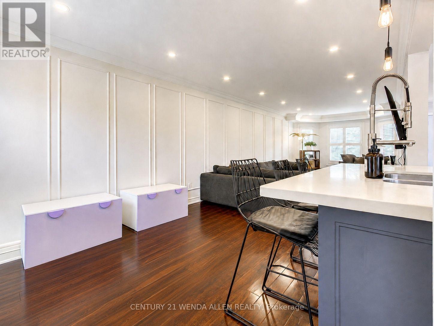 156 GWENDOLYN BOULEVARD - Image 8