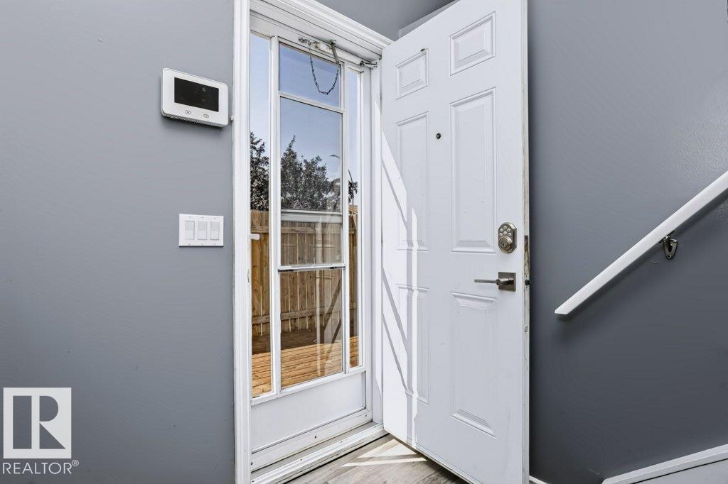 3633 44 AV NW - 28