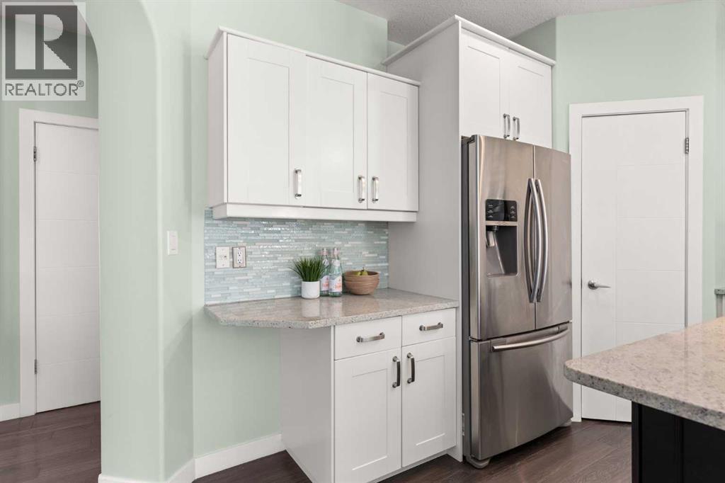 440 Spruce Way SE - 10
