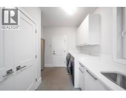 5500 52 Avenue, Ladner, BC V4K2C5 Photo 22