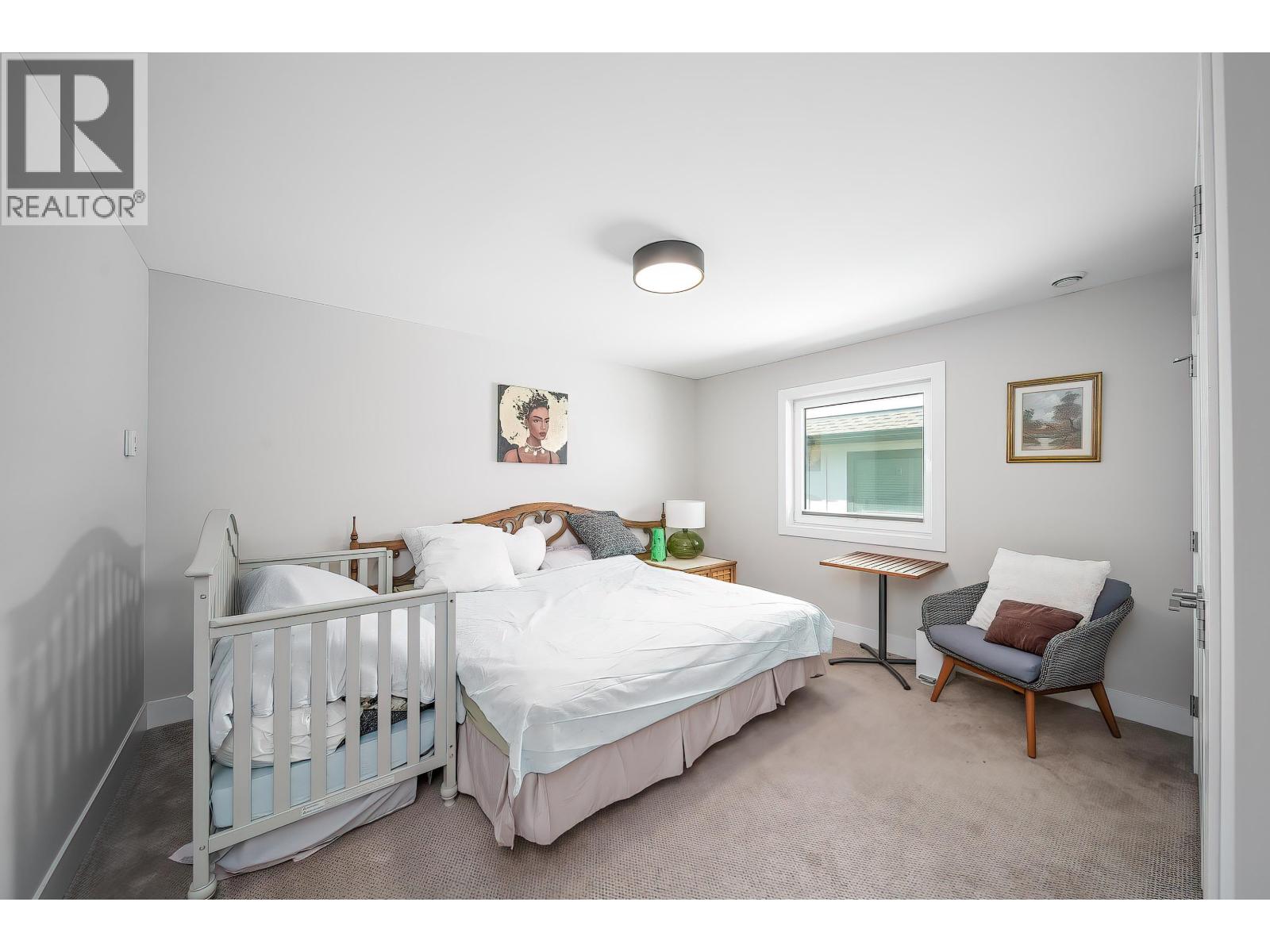 5500 52 Avenue, Ladner