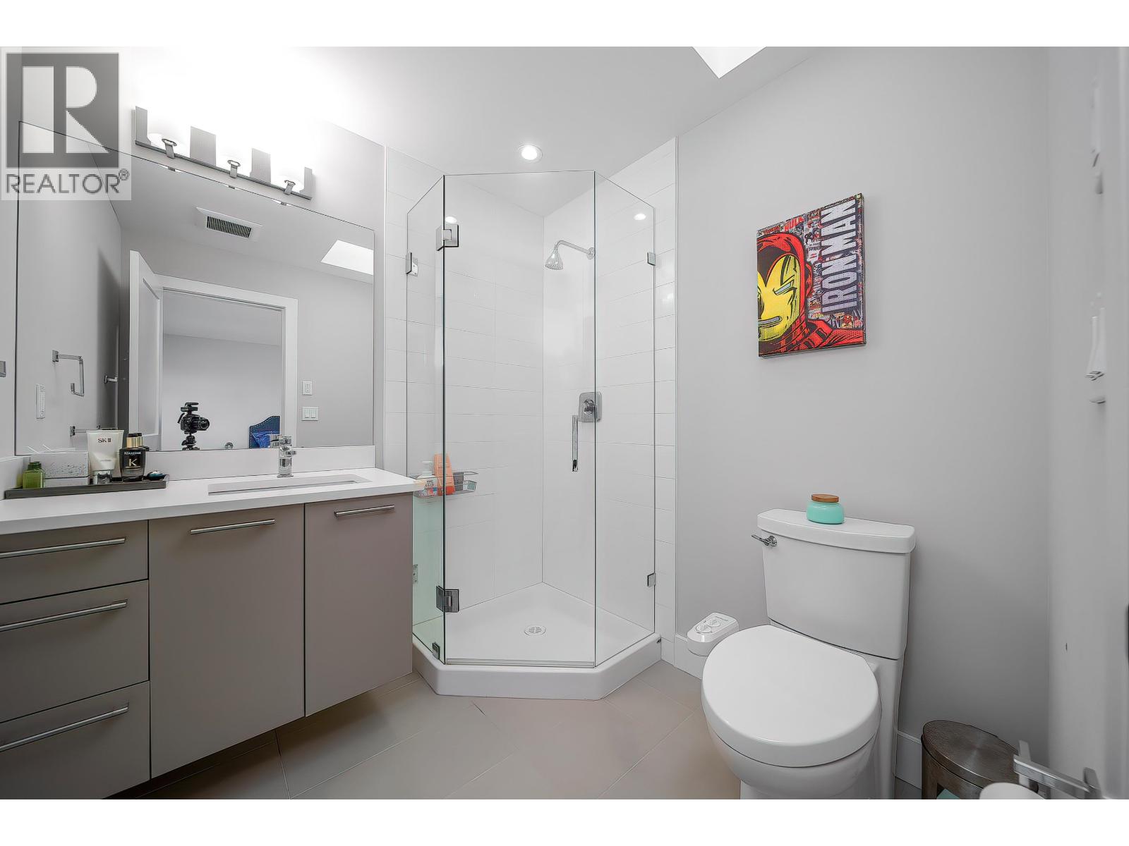 5500 52 Avenue, Ladner