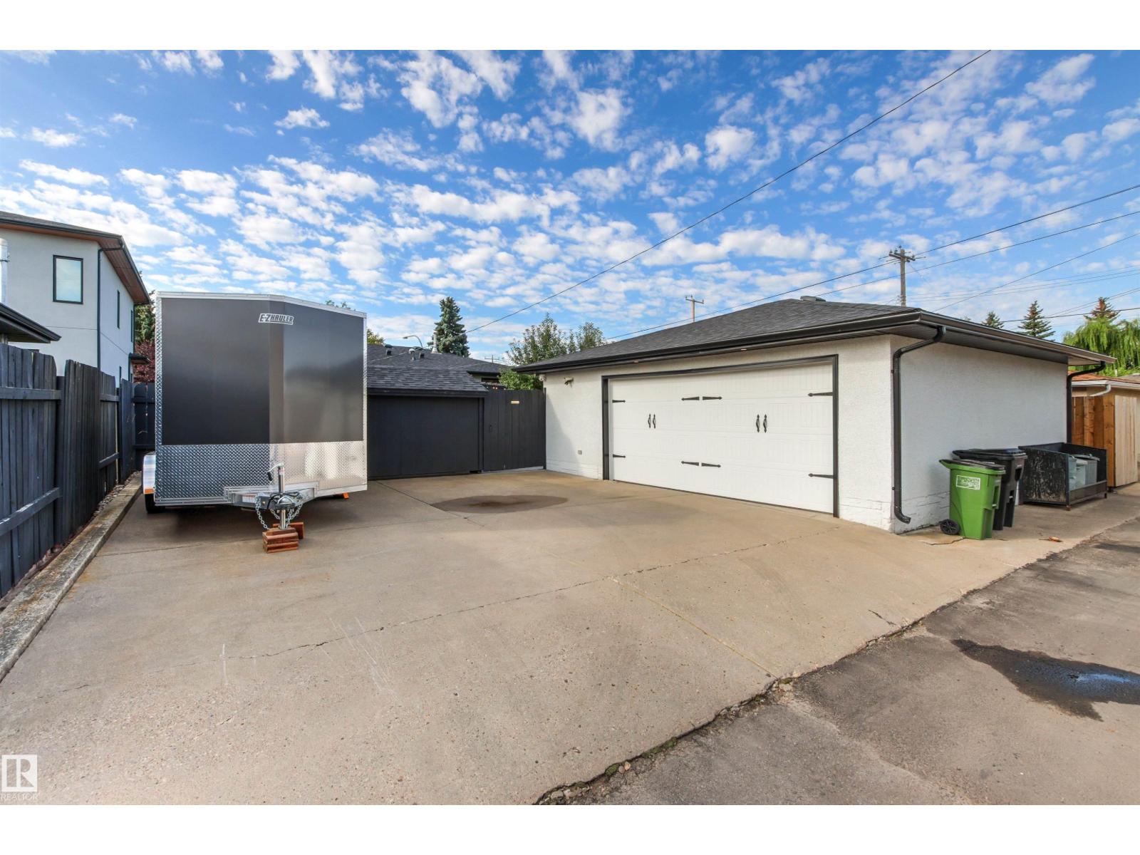 7308 100 AV NW - 57