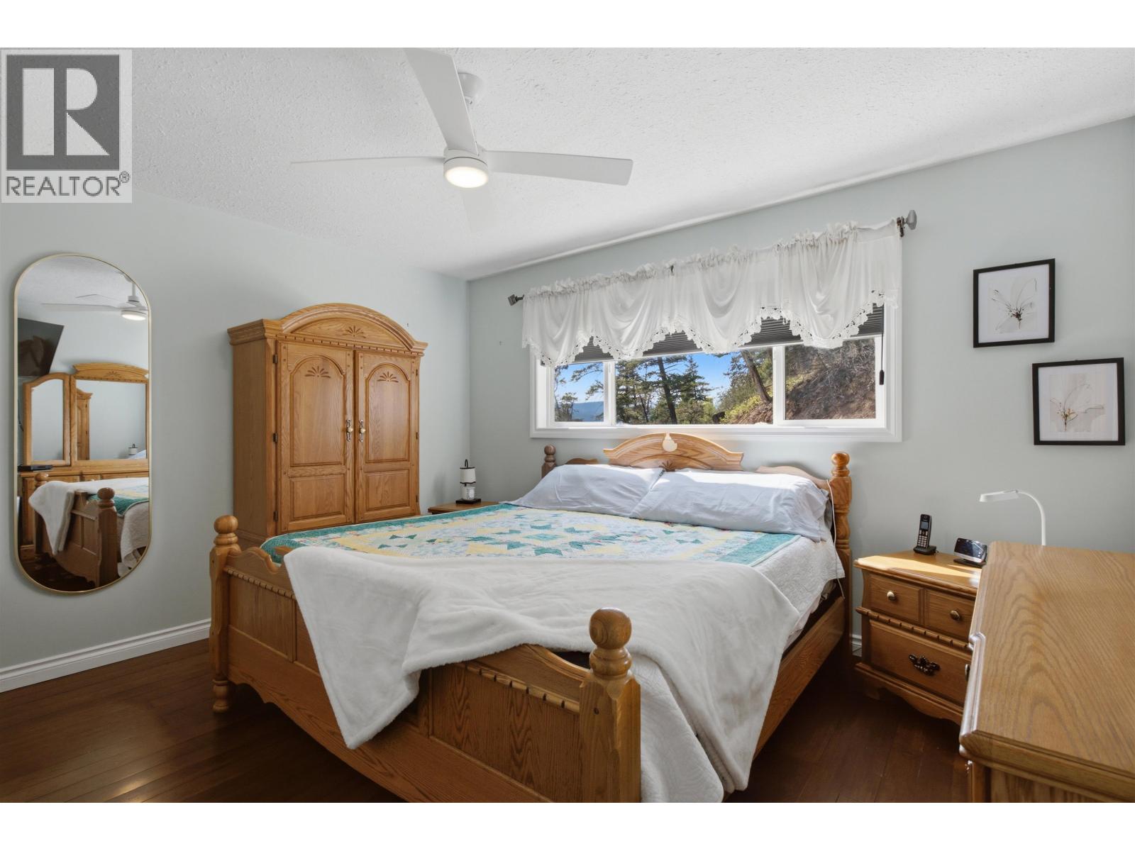 1934 WHITE ROAD - 13