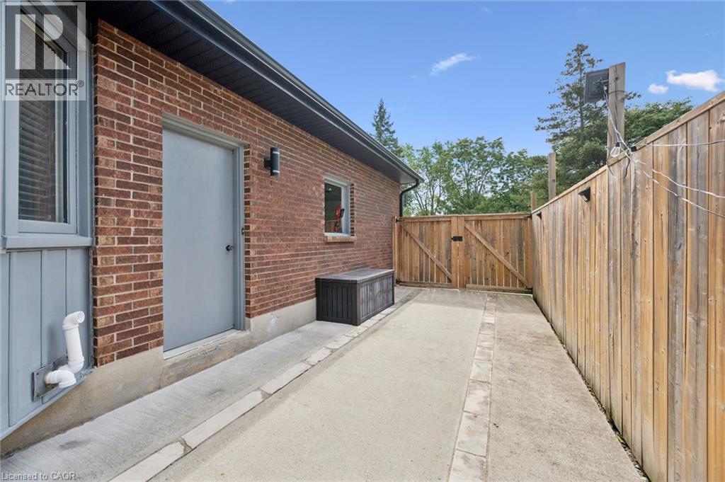 380 LEXINGTON Road - Image 27
